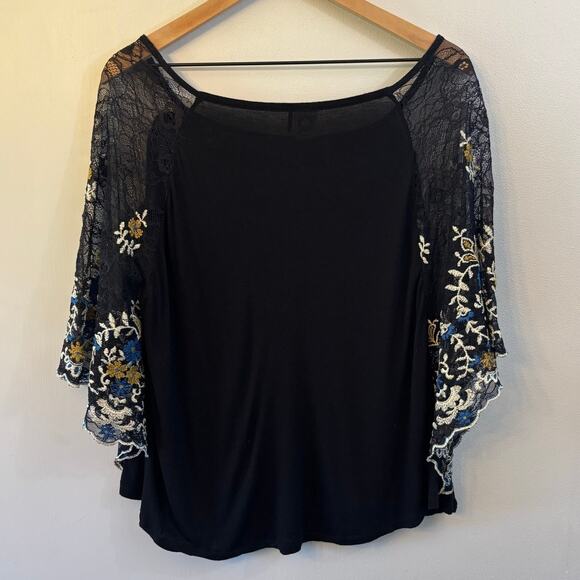 Akemi + Kin Anthropologie Black Embroidered Flutter Top Size XS - Picture 7 of 7